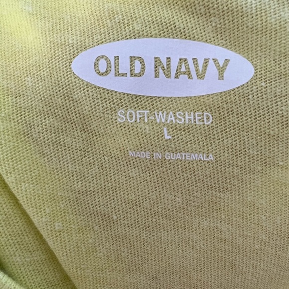 Old Navy T-shirt with record player design - Picture 2 of 2